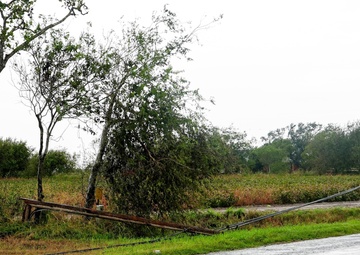 Texas Military Members deliver water and ice to south Texas towns affected by Hurricane Hanna
