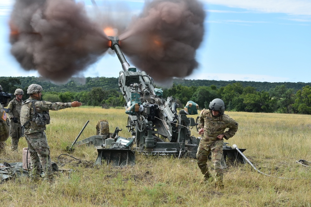 Brave Rifles Conduct Live Artillery Gun Raid Training