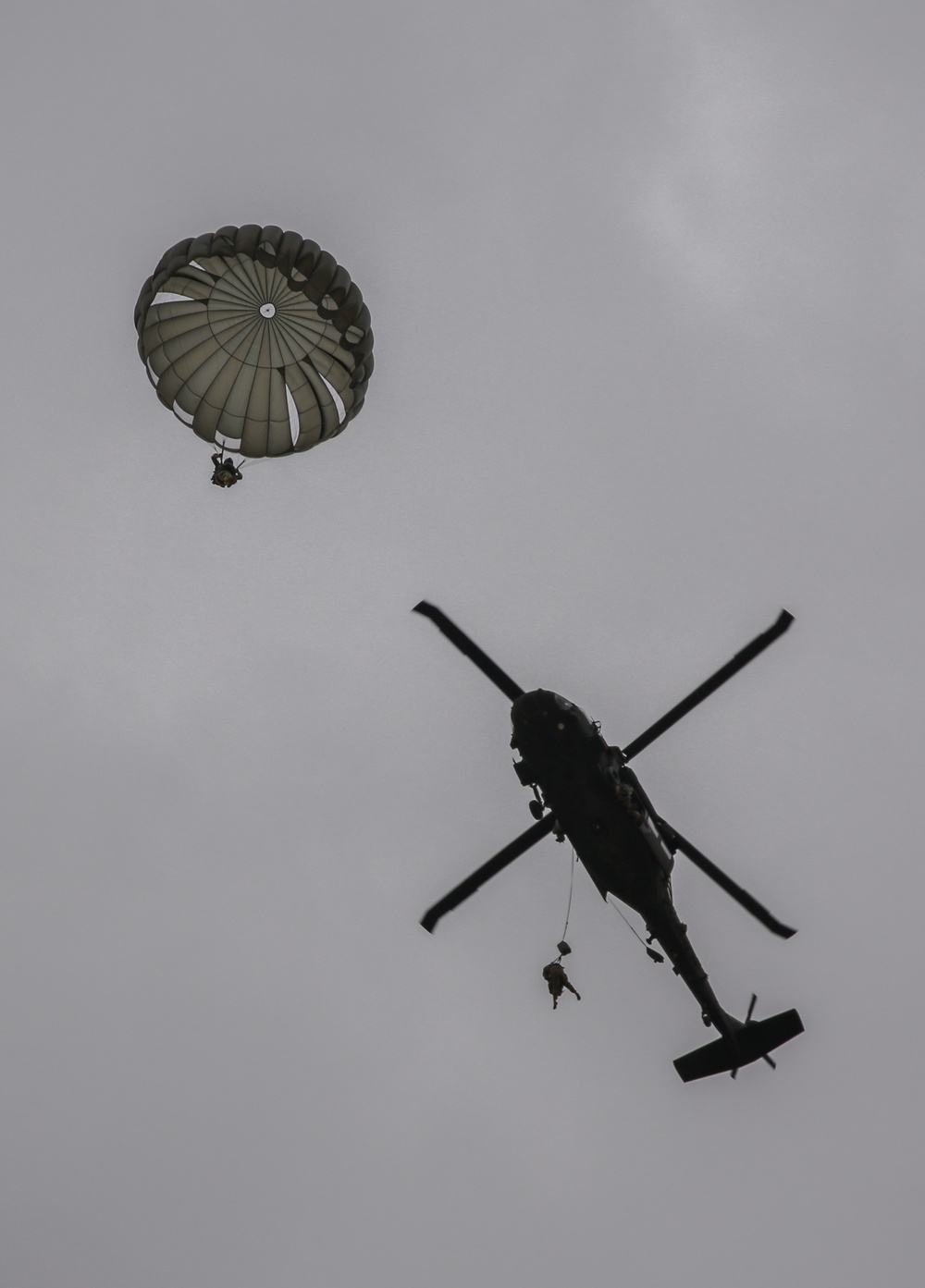 19th Group Paratroopers conduct static line airborne training