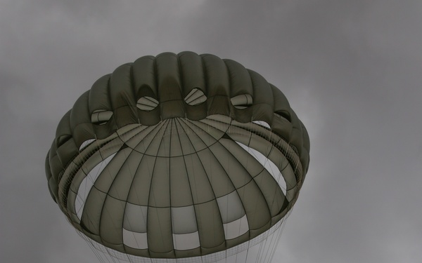 19th Group Paratroopers conduct static line airborne training