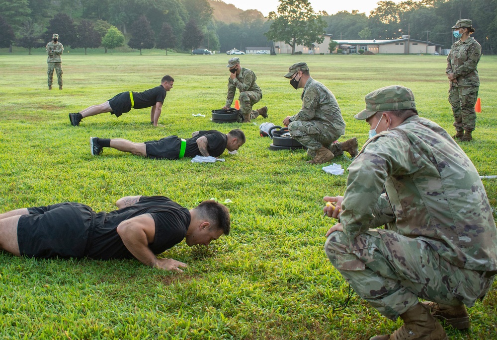 New York National Guard Soldiers observe COVID-19 precautions during Best Warrior event