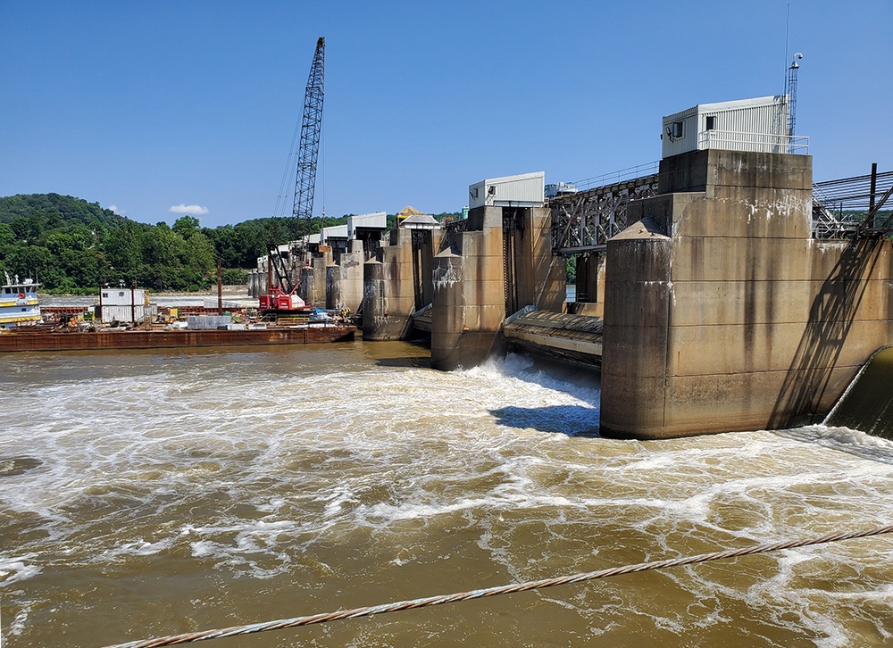 Corps Awards $12.9 Contract to Replace Dam Gates