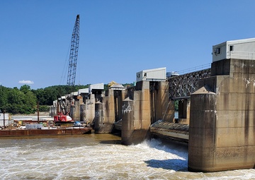 Corps Awards $12.9 Contract to Replace Dam Gates