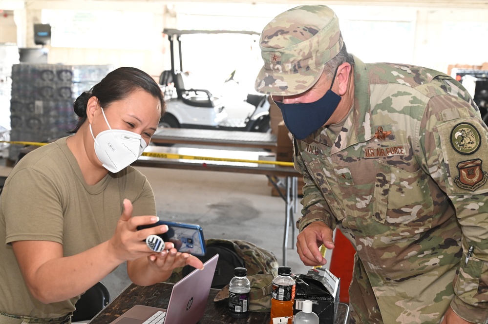 Brig. Gen. Michael Valle visits FLANG Airmen