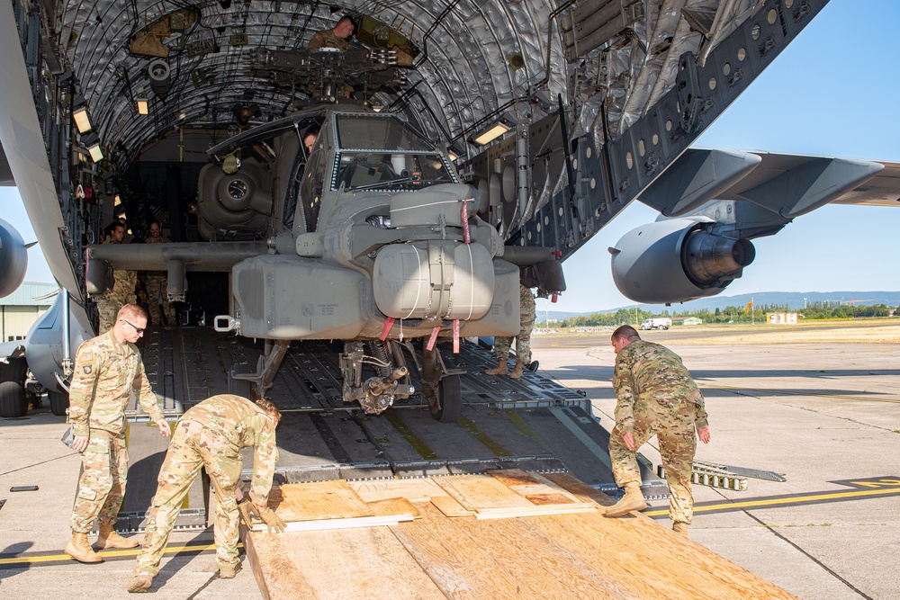 AH-64D Apache helicopters arrive on Lucius D. Clay Kaserne
