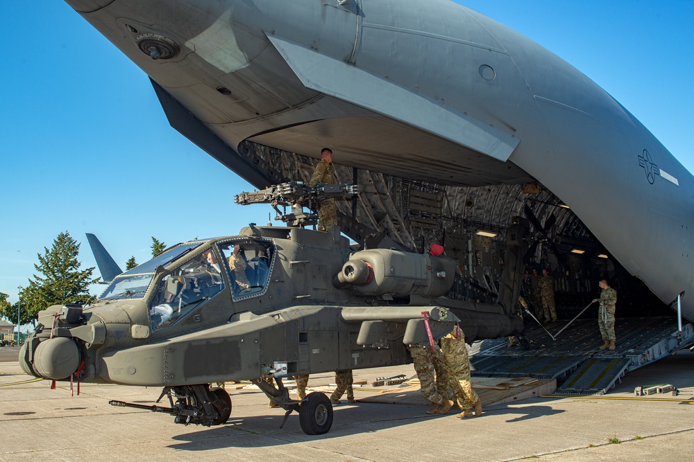 AH-64D Apache helicopters arrive on Lucius D. Clay Kaserne