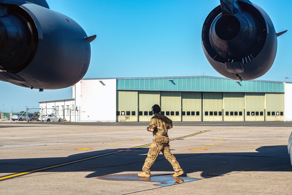 AH-64D Apache helicopters arrive on Lucius D. Clay Kaserne