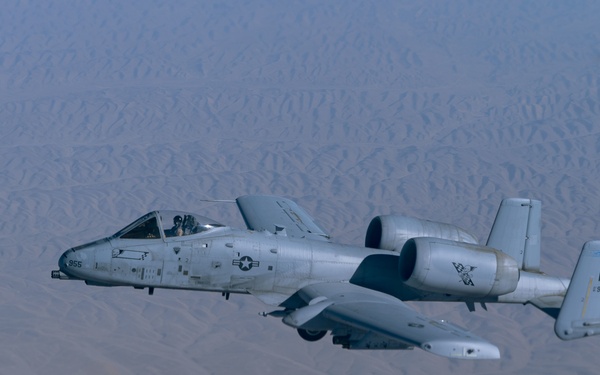 Tankers refuel A-10's