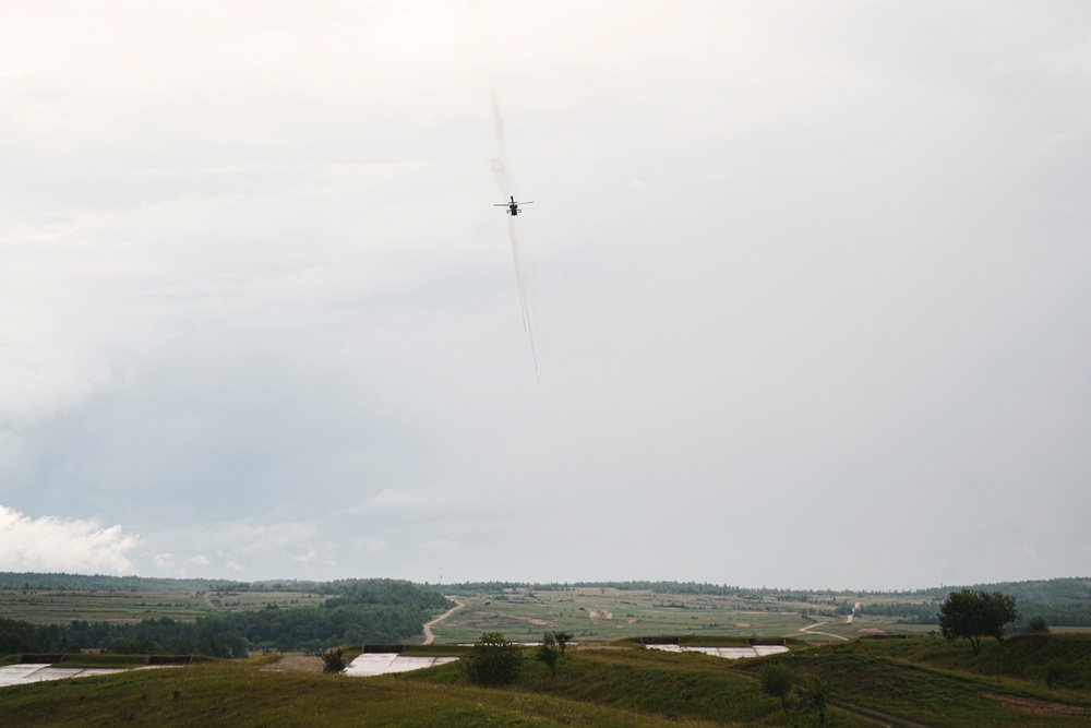 1/2CR executes Apache gunnery training