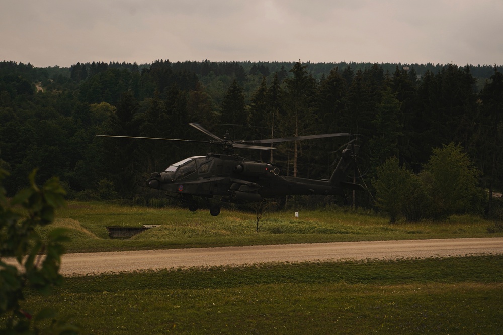 1/2CR executes Apache gunnery training