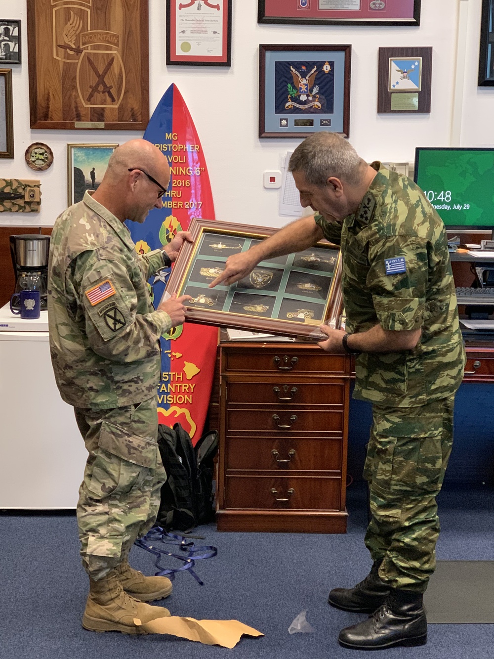 Chief of the Hellenic Army Visits U.S. Army Europe