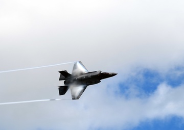 C-5M Super Galaxy living large at Wings Over Houston Airshow