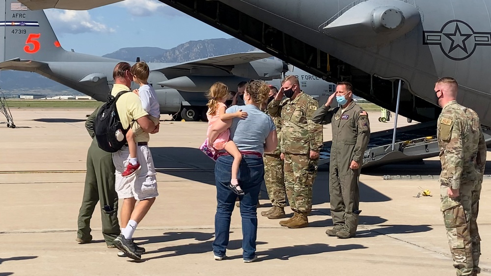 Colorado Springs reservists grant a wish during pandemic