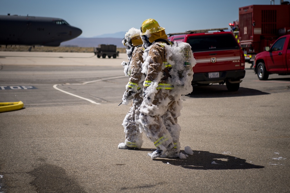 Edwards AFB firefighters conduct search and rescue training during foam test