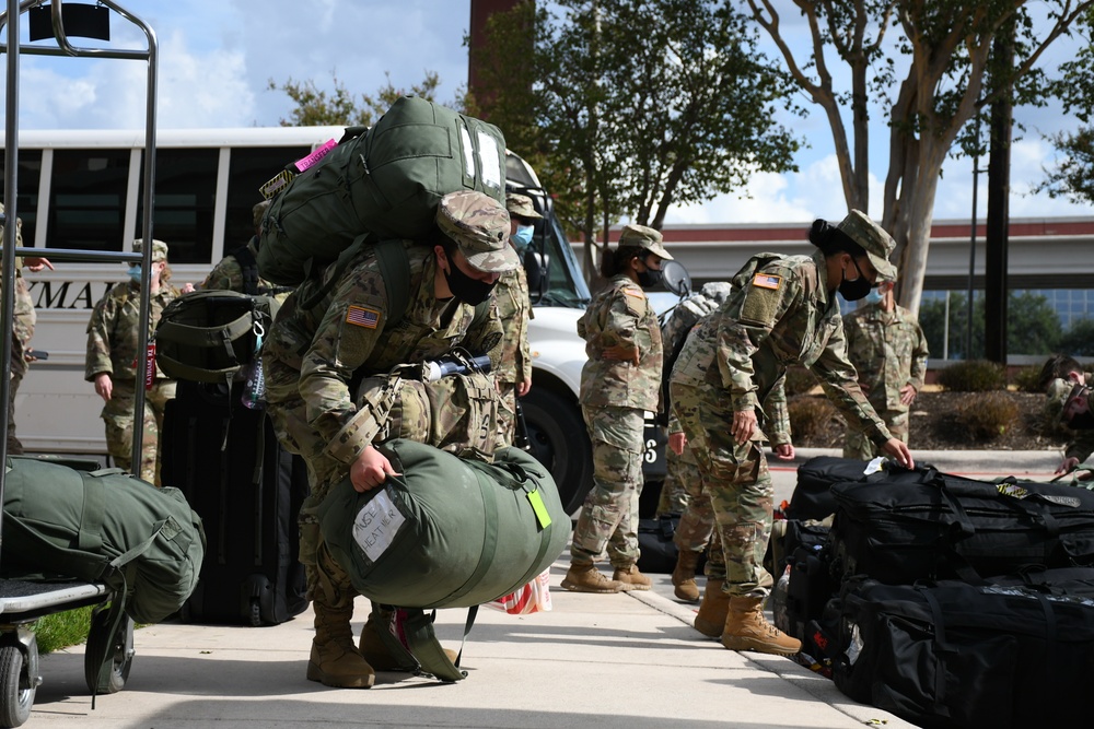 Army Reserve nurse from El Paso, Texas mobilizes to support federal response to COVID-19