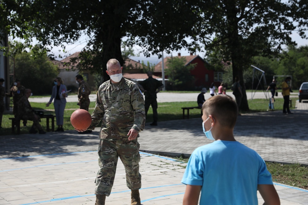 KFOR dedicates basketball court to primary school playground