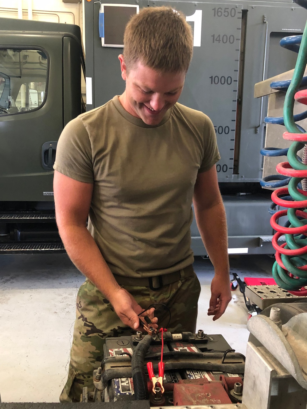 Nebraska Airman performs routine maintenance