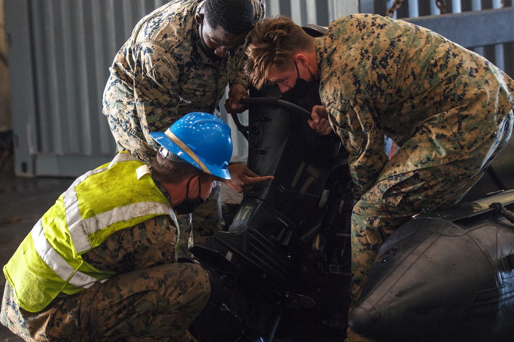 U.S. Marines, Sailors aboard USS Somerset conduct search and rescue operations