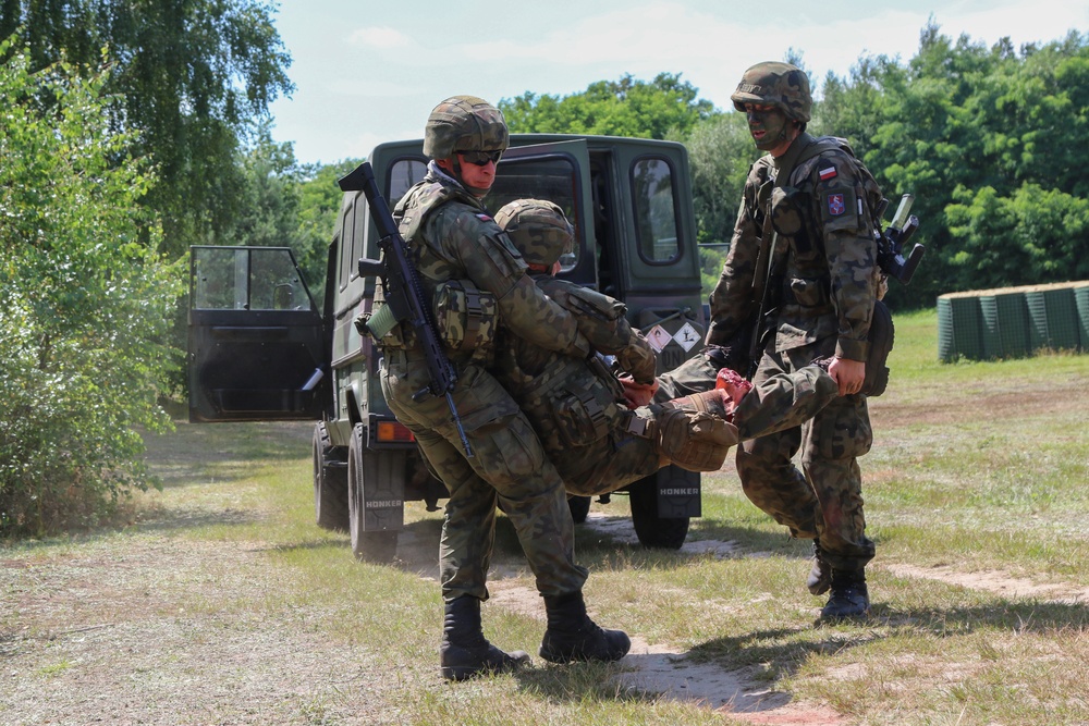 U.S. Army Europe Soldiers assist with MILITARY DOCTOR 20 in Poland