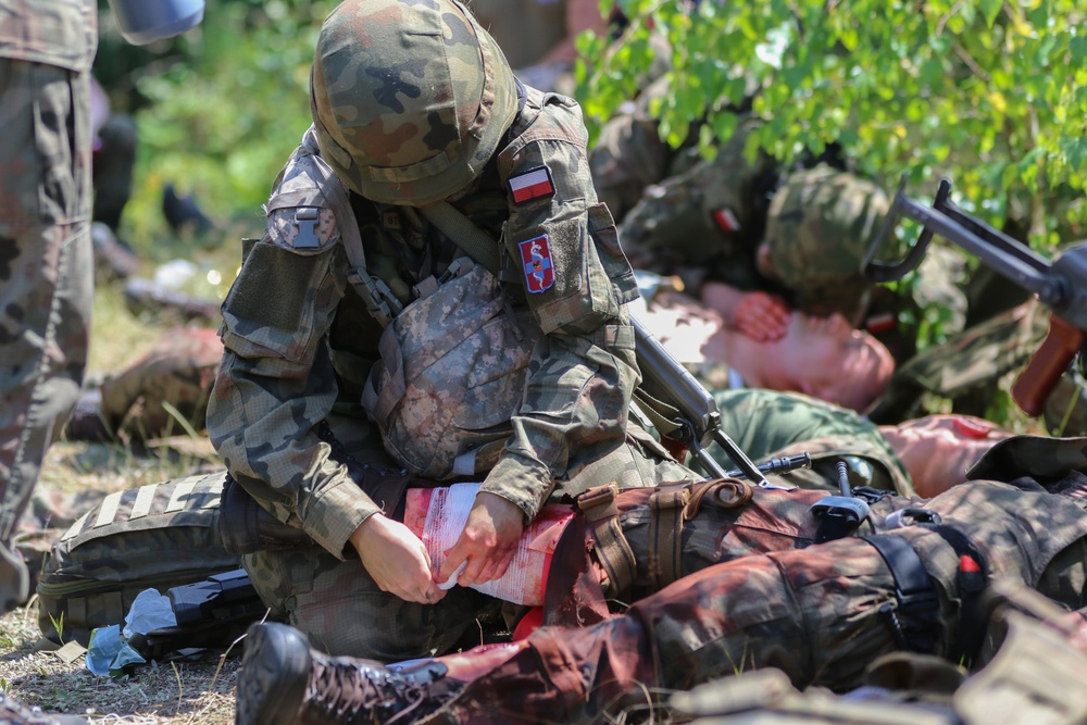 U.S. Army Europe Soldiers assist with MILITARY DOCTOR 20 in Poland