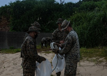 Brilliance in the basics: Marines with BLT 2/4, 31st MEU participate in platoon internal training