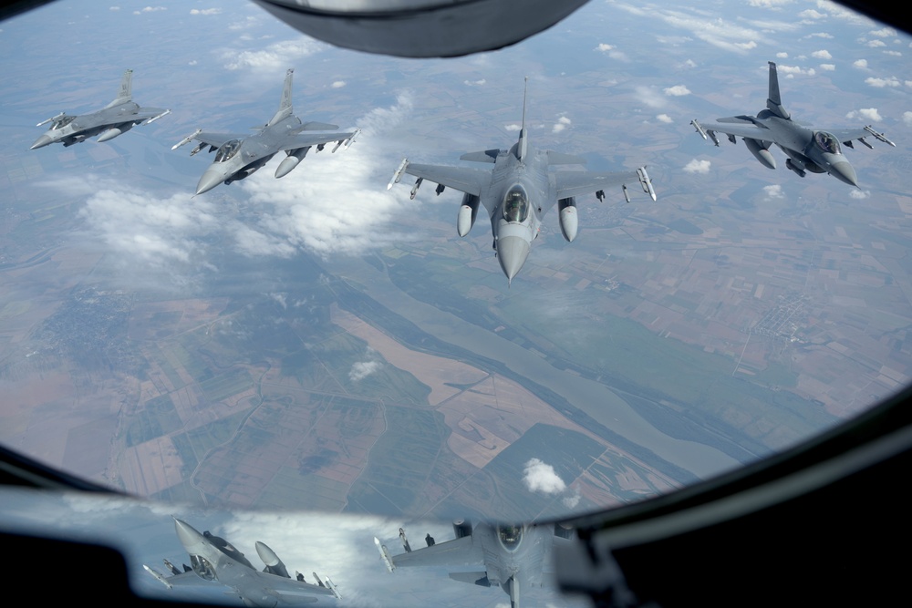 100th ARW supports F-16s over Black Sea
