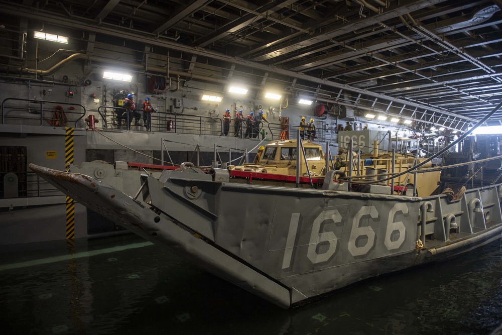 LCU Operations aboard USS New Orleans (LPD 18)