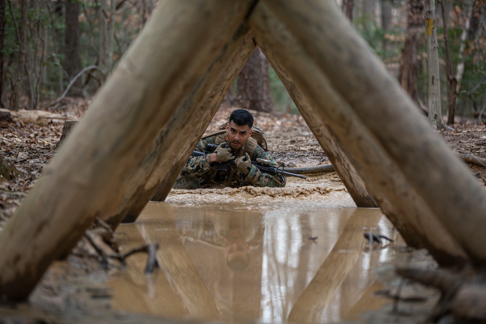 Warrant Officers run the Endurance Course