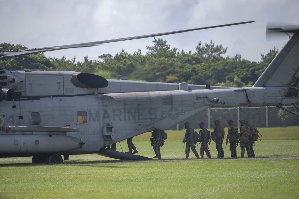 2/4 Marines raid airfield