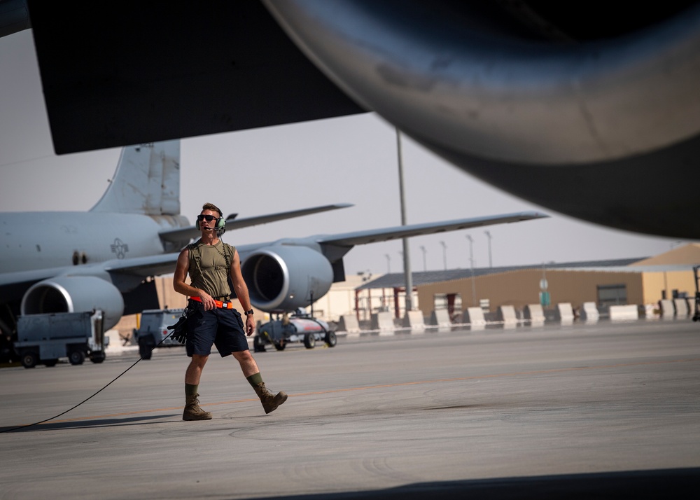 340th EARS refuels F-15s
