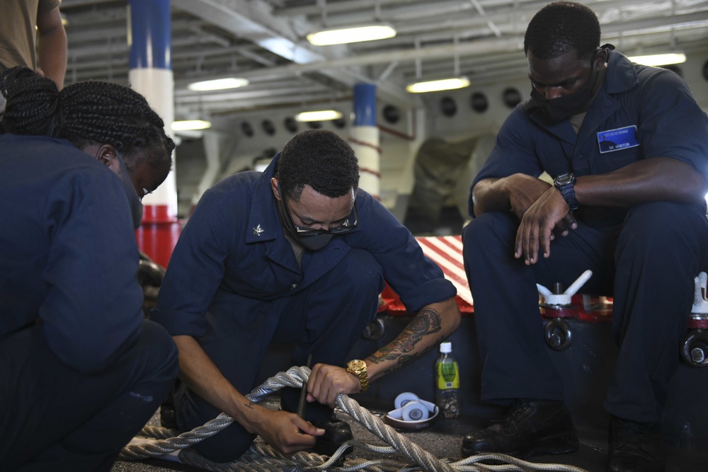 Deck Department Sailors Splice Line