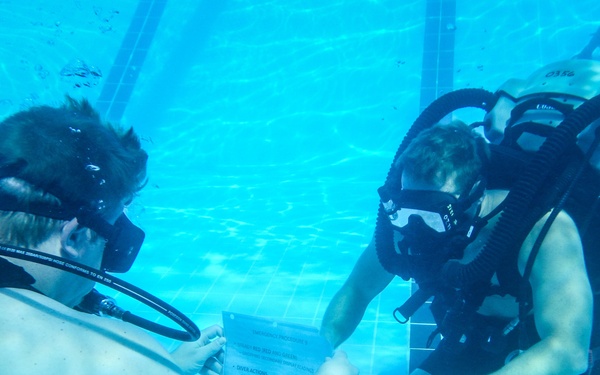 CTF-56 EOD Participate in Pool Medical Training