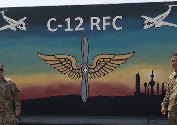 Task Force Spartan Aviators Meet with Kuwait Air Force