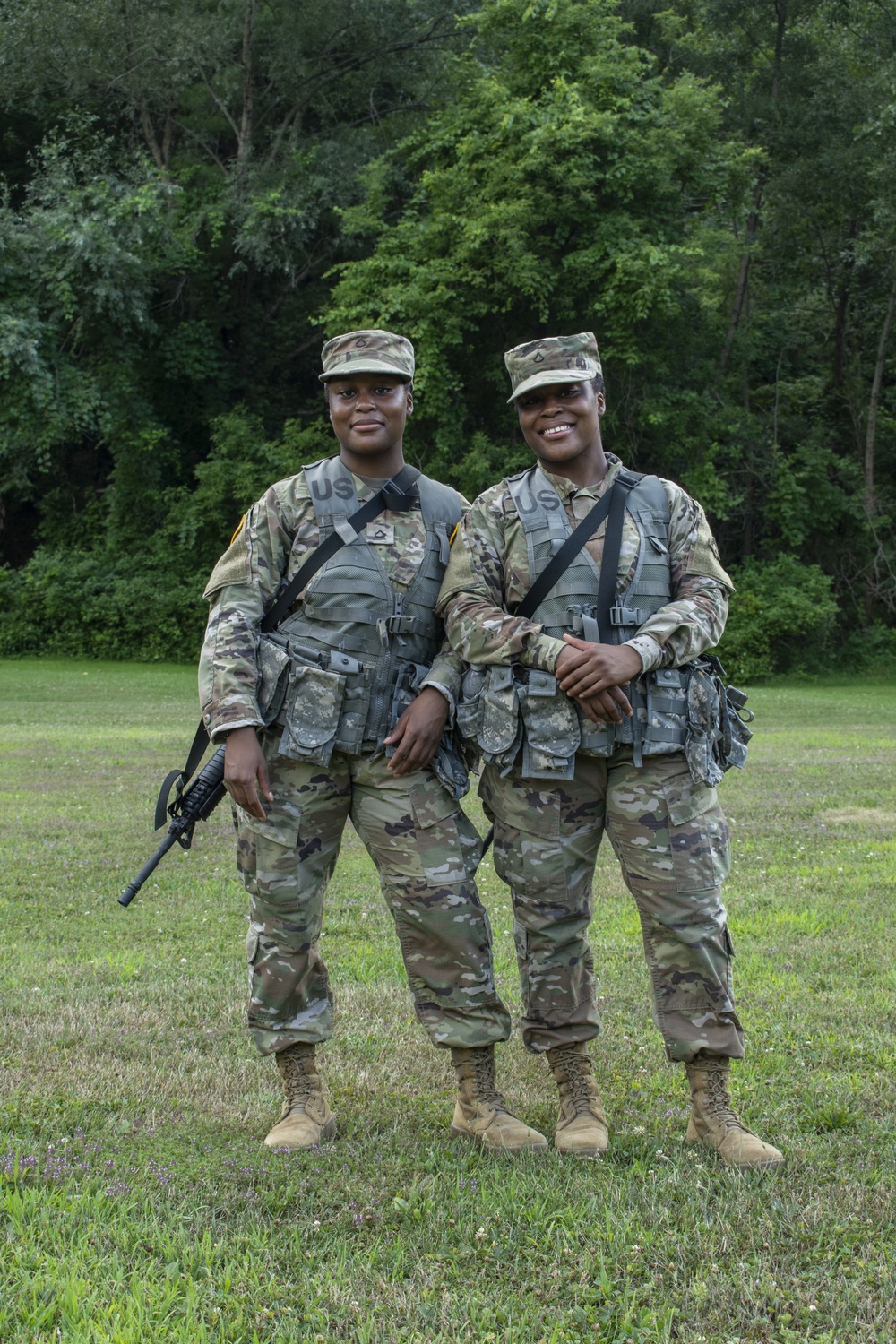 3-142 Soldiers conduct land navigation training
