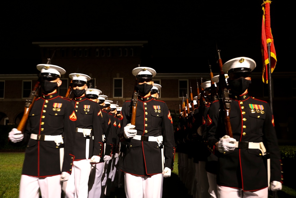 Barracks' Marines March in Friday Evening Parade 07.31.2020