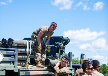 2-122 Field Artillery conducts live fire.