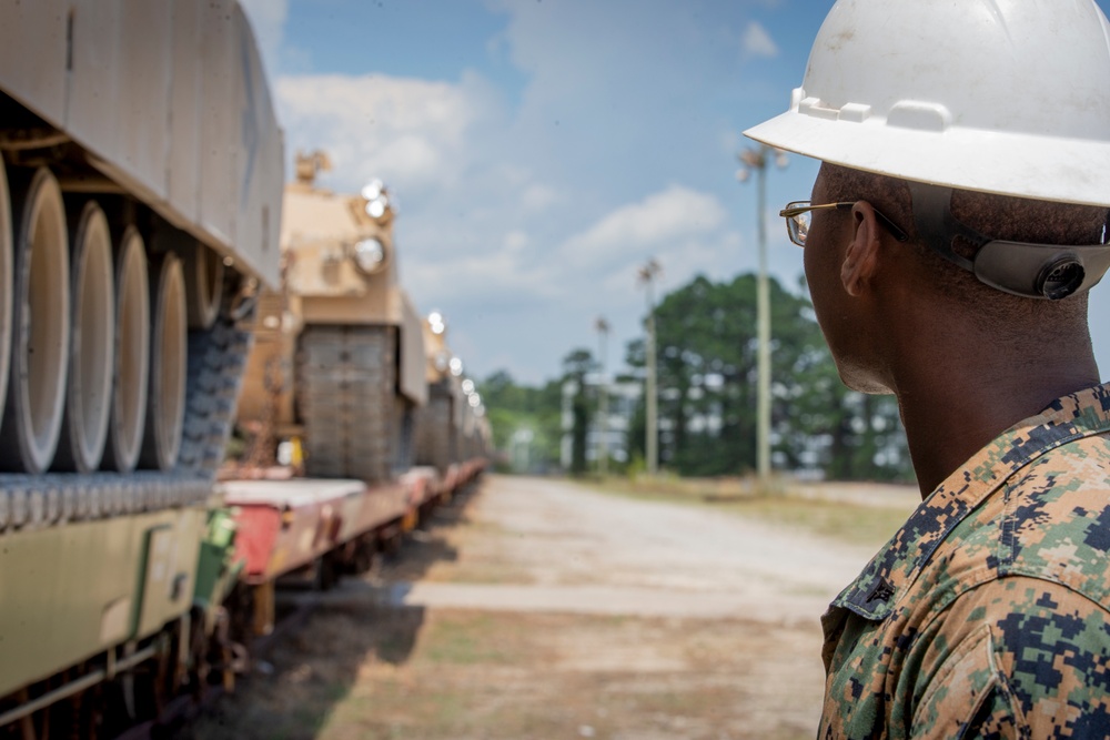 US Marine task force assists in 2nd Tank Battalion drawdown