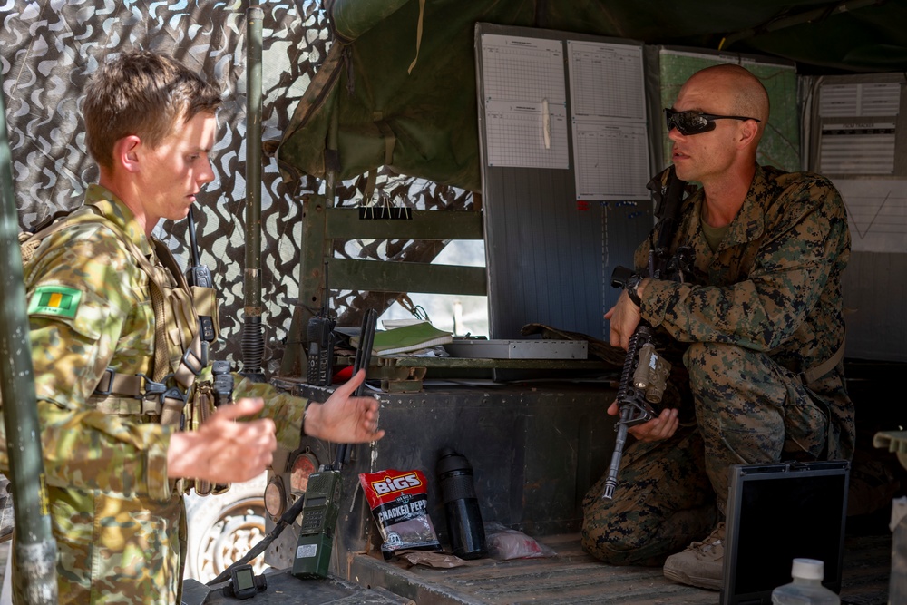 Marines share weapons capabilities with ADF