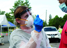 Michigan National Guard giving COVID-19 tests north of the bridge