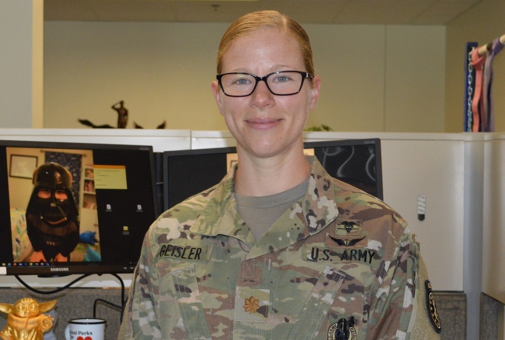 Medical Recruiting Brigade Medical Corps Officer Selected for Iron Majors Week