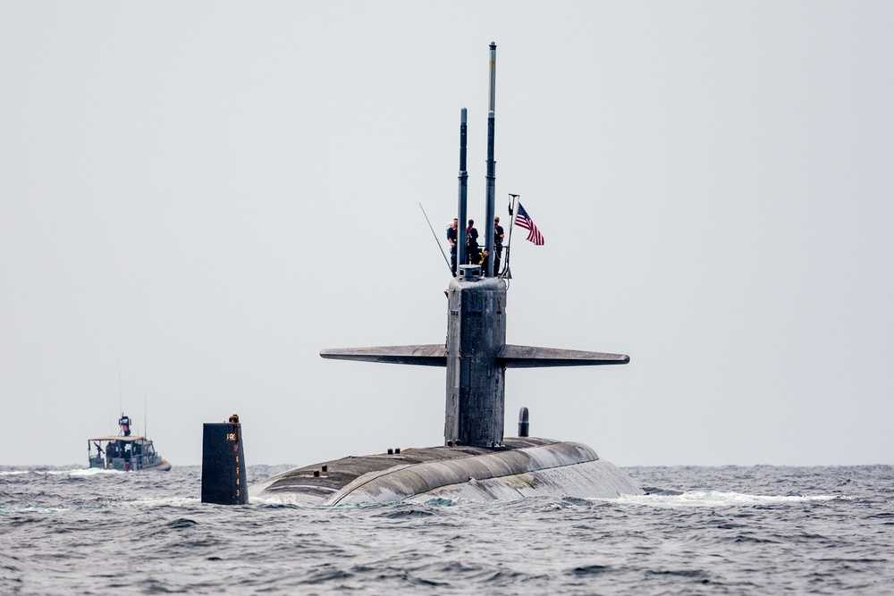 USS Newport News conducts a BSP with CRS-1