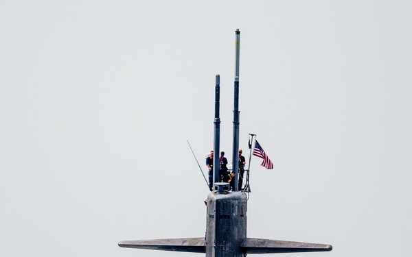 USS Newport News conducts a BSP with CRS-1