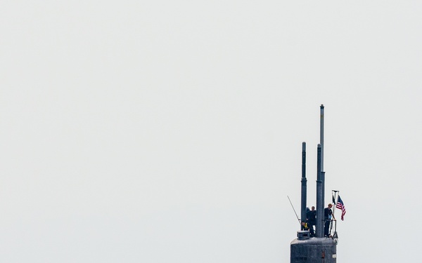 USS Newport News conducts a BSP with CRS-1