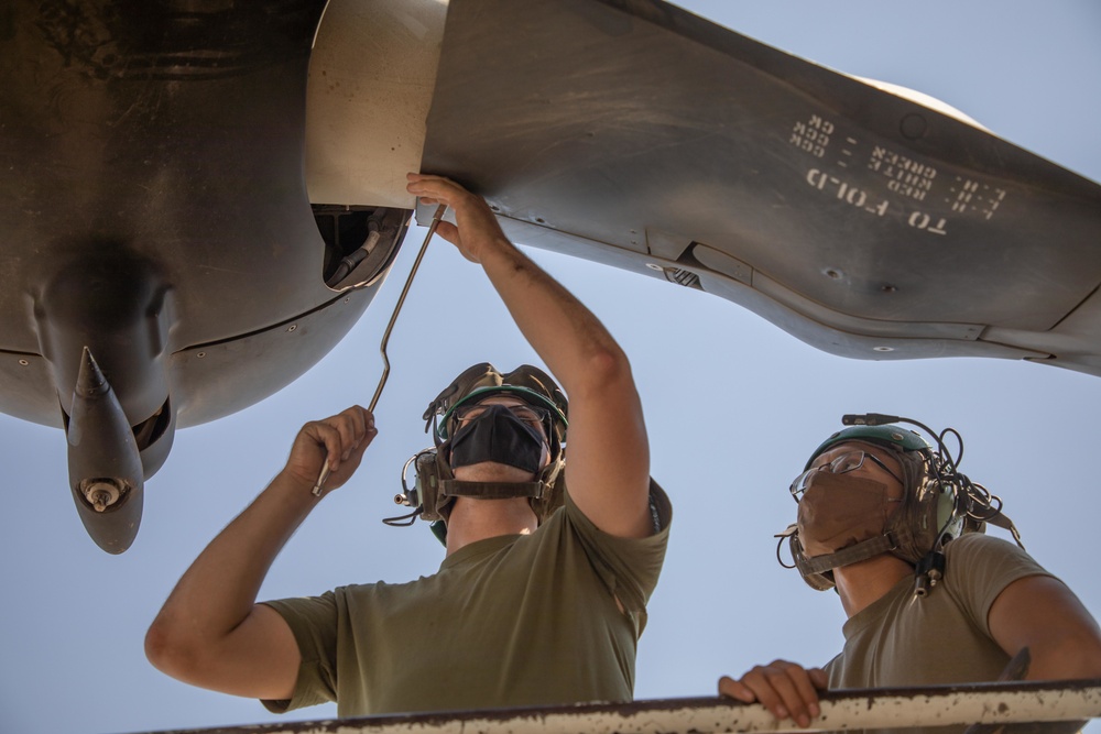 SPMAGTF-CR-CC 20.2: VMM – 166 (Reinforced) Navy Personnel Integration