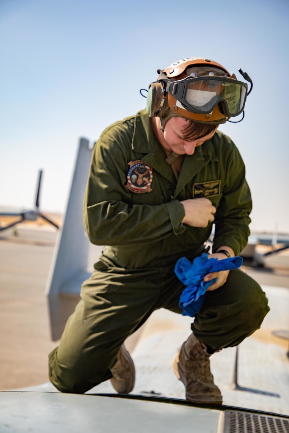SPMAGTF-CR-CC 20.2: VMM – 166 (Reinforced) Navy Asset Integration