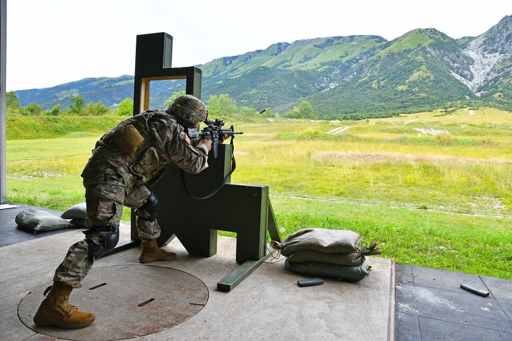 Marksmanship training at Cao Malnisio Range Aug. 5, 2020