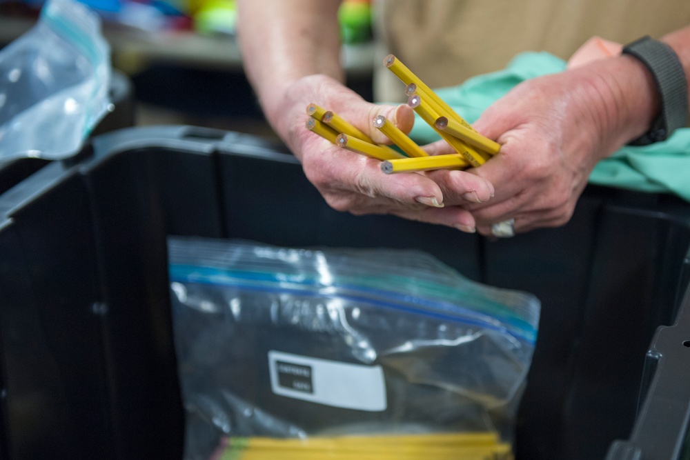 Packing pencils
