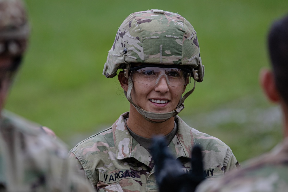 Warrant Officer Candidates Navigate Confidence Course