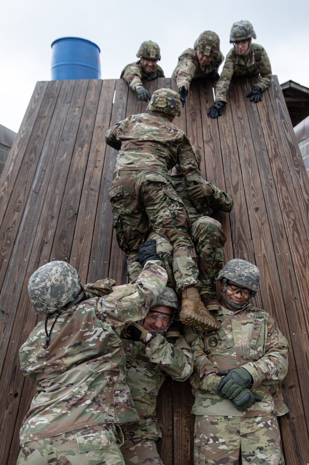 Warrant Officer Candidates Navigate Confidence Course