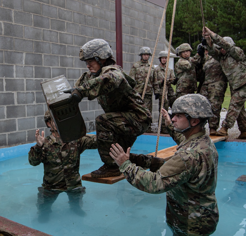 Warrant Officer Candidates Navigate Confidence Course